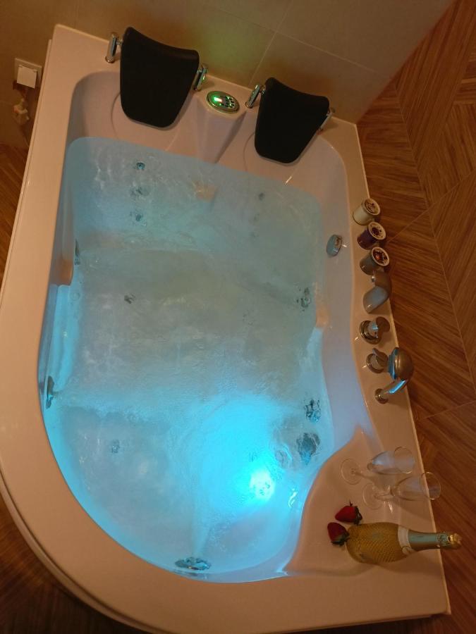 Apartament Z Sauna I Jacuzzi Lägenhet Radom Exteriör bild